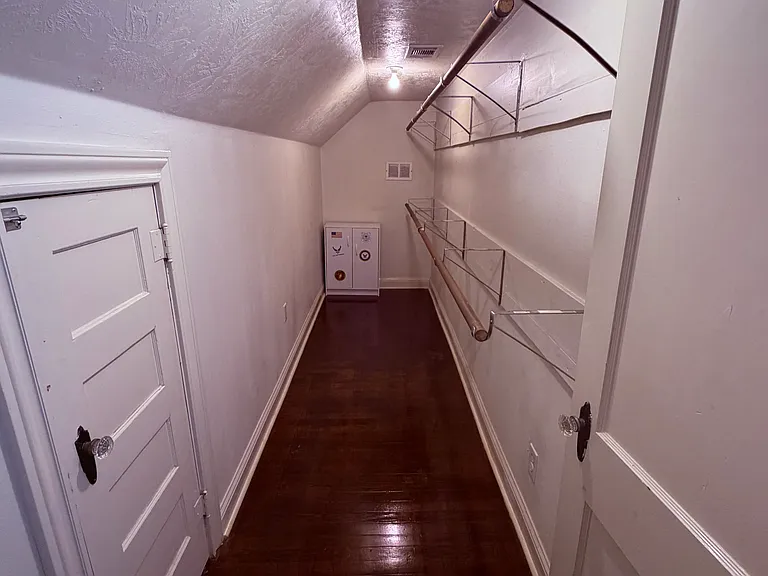 212 W Hunnicutt St #1 — Photo 13