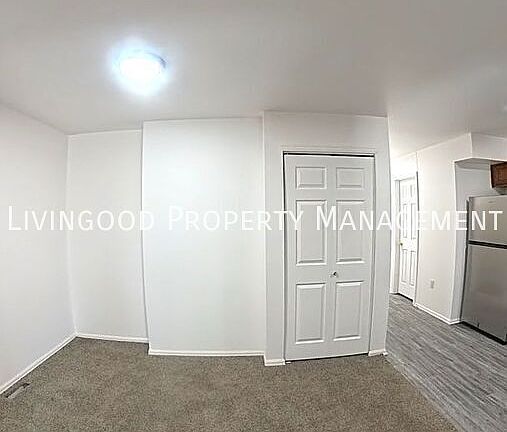 5th image of 317 E Missouri Ave