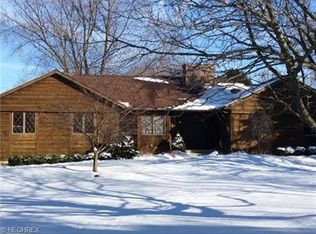 1428 Gulf Rd, Elyria, OH 44035