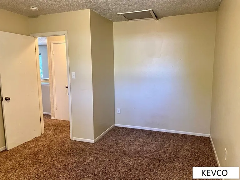 2506 Timber Ct — Photo 8