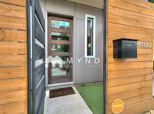 4415 Schuler St #C, Houston, TX 77007