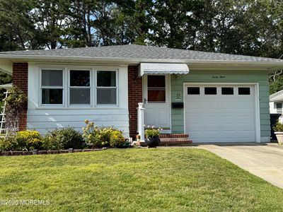 33 Sunflower Lane, Toms River, NJ, 08755