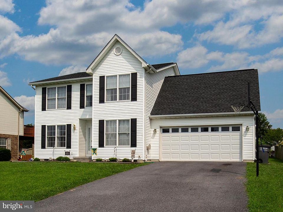 1st image of 306 Montgomery Cir