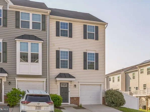 519 Streamview Dr, Fredericksburg, VA 22405