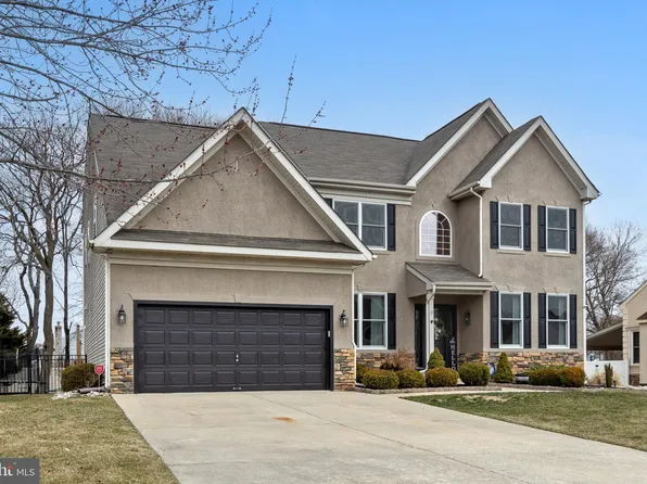 13 Candlewood Rd, Williamstown, NJ 08094