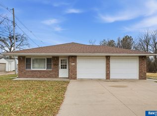 317 E 3rd St, Crete, NE 68333