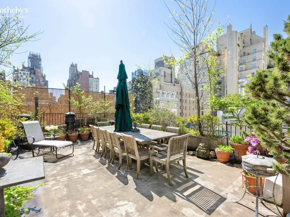 11 East 73rd Street image 11 of 17