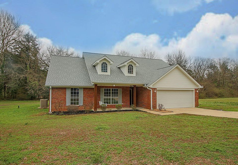 1st image of 386 Edinburgh Dr