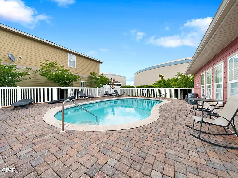 7207 Quail Hollow Dr — Photo 29