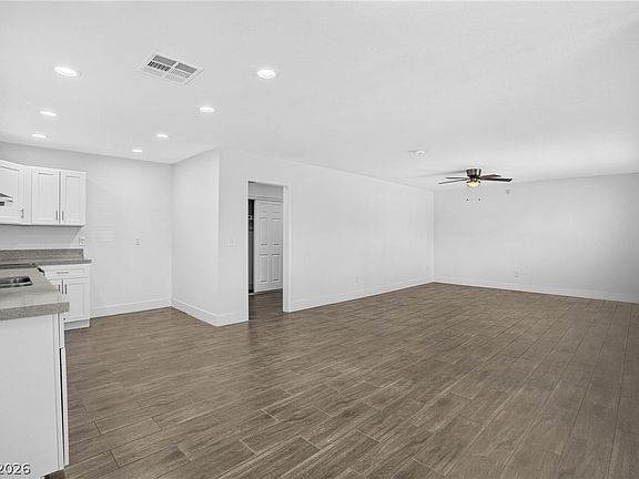 3rd image of 617 N 11th St