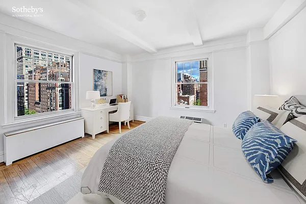 Sold by Sotheby's International Realty | media 5