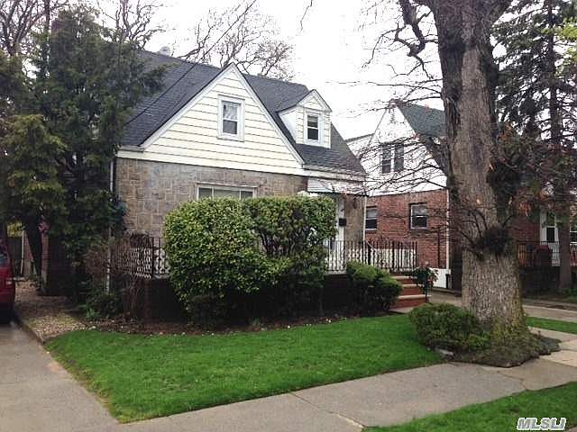 1st image of 2412 Healy Ave