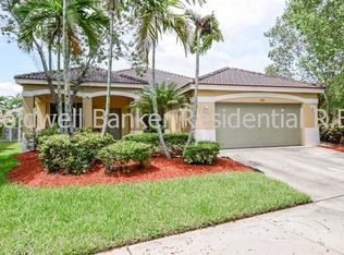 928 Sunflower Cir, Fort Lauderdale, FL 33327