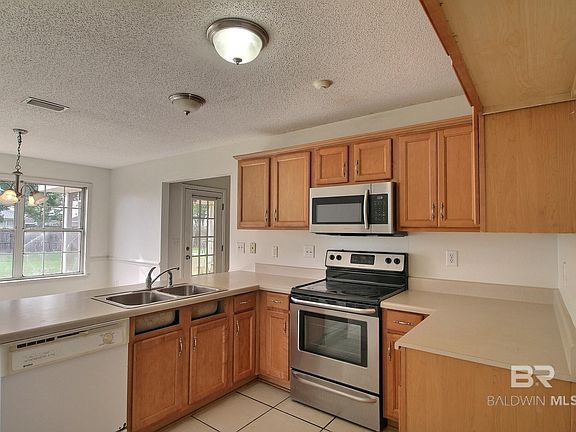 4th image of 8815 Gryder St