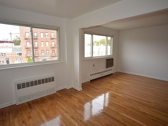 2nd image of 23-19 41st St #3S