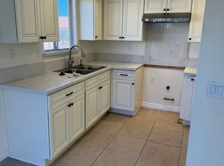 12381 Redwing Rd #C, Apple Valley, CA 92308