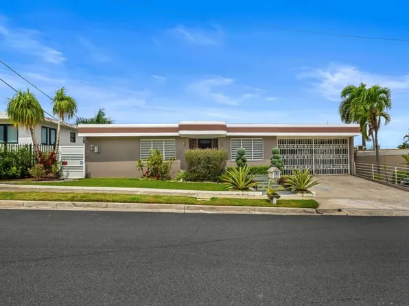 Urb Santa Paula Calle, Guaynabo, PR 00969