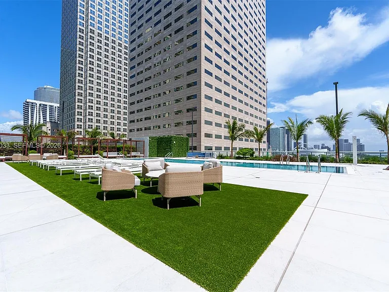 325 Biscayne Blvd #3326 — Photo 38