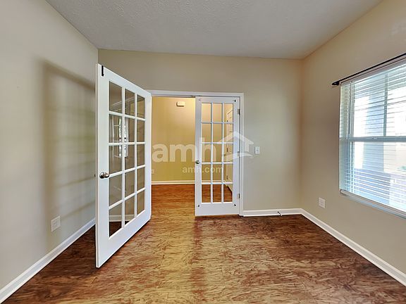 4th image of 381 Owl Dr