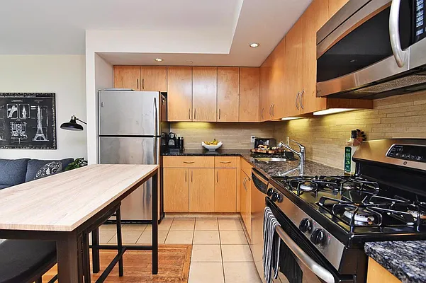 Rented by Bohemia Realty Group | media 14