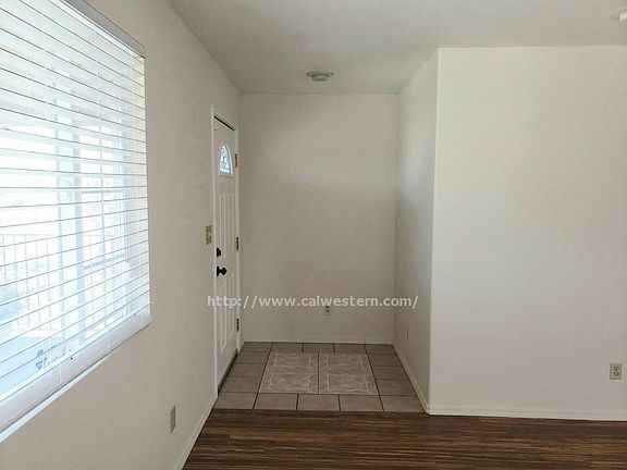 3rd image of 1111 Catherine St