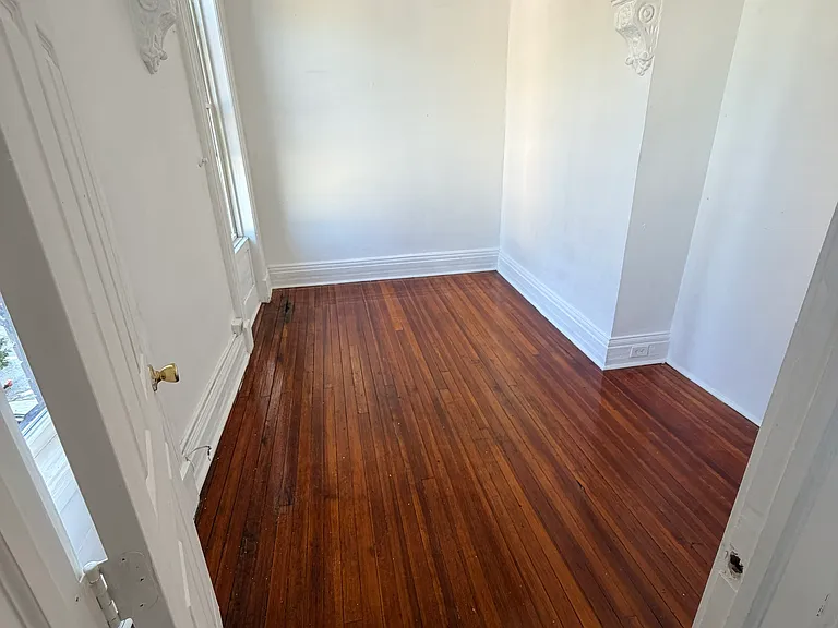 42 Ontario St #2 — Photo 2