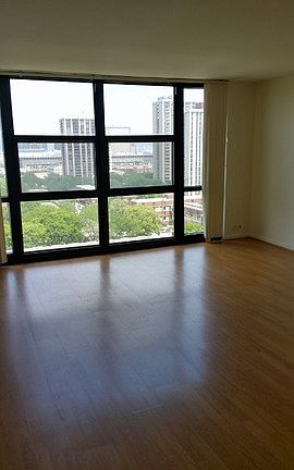 3rd image of 2901 S Michigan Ave APT 1308