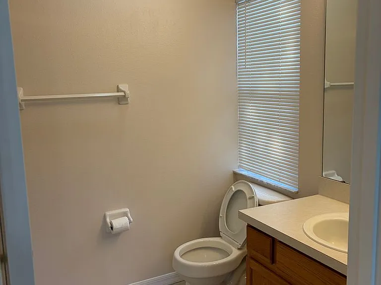 985 Scenic View Cir — Photo 11