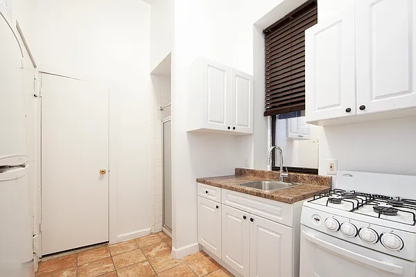 Rented by R New York | media 5