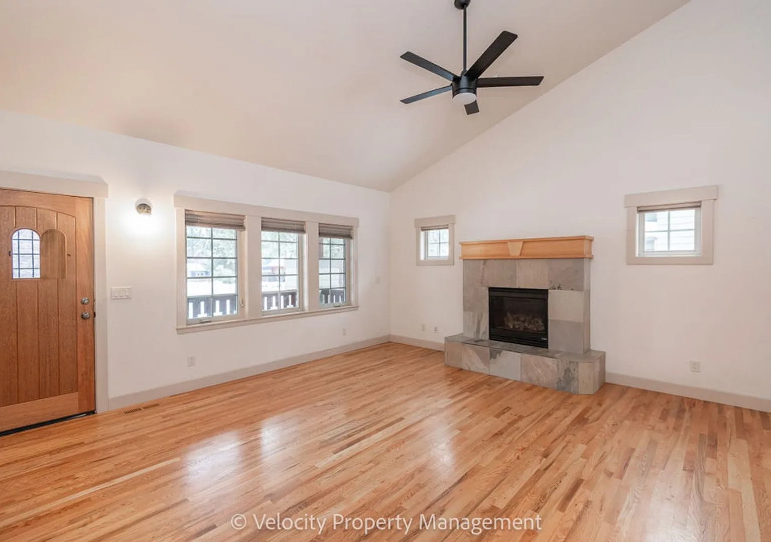 Charming Home in the heart of Northwest Crossing! — Photo 4