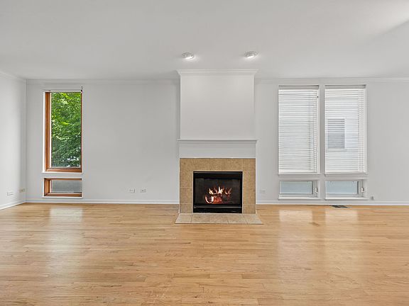 4th image of 1323 E 61st St