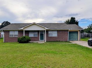 1460 Flo Zechman Dr, Hinesville, GA 31313