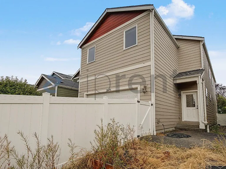 7625 Kodiak Ave NE — Photo 27