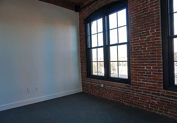 3rd image of 60 Water St #2009