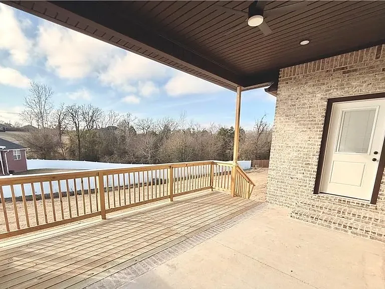 740 Powderhorn Cir — Photo 3