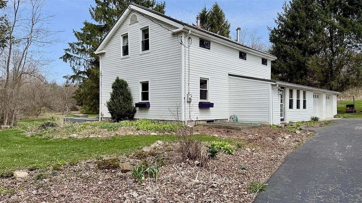 784 Tollgate Hill Rd photo 1