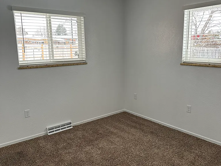 Back right bedroom