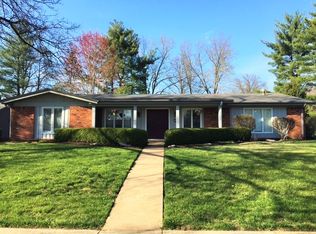 422 Iron Lantern Dr, Ballwin, MO 63011