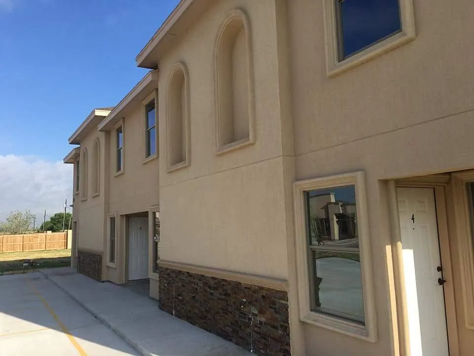 2207 Taxco Ct — Photo 2