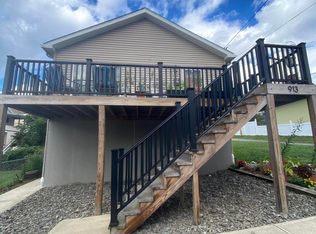 913 Maple St, Scranton, PA 18505