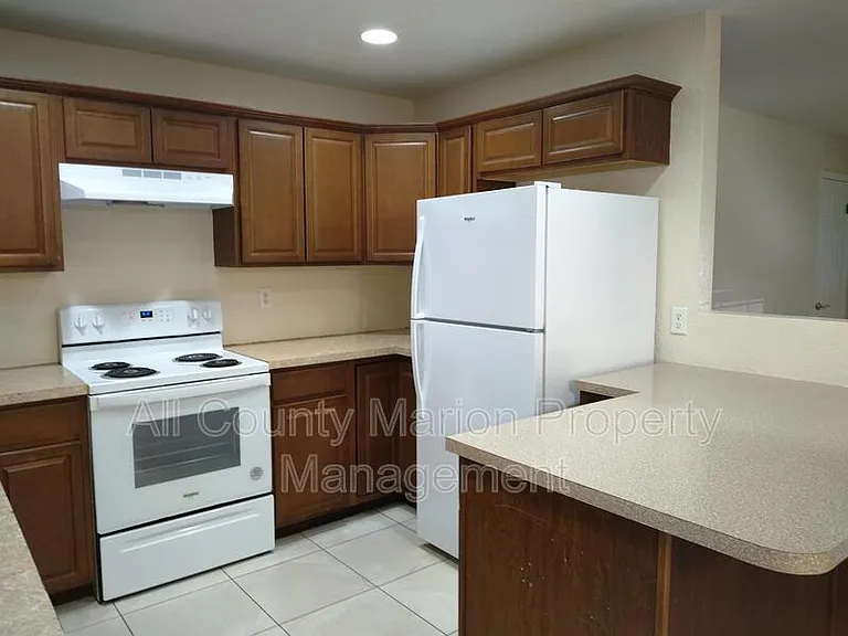 2190 NE 54th St — Photo 6