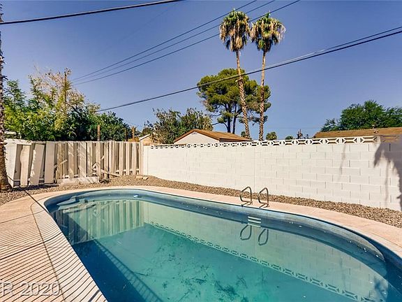 3rd image of 1717 Bonita Ave