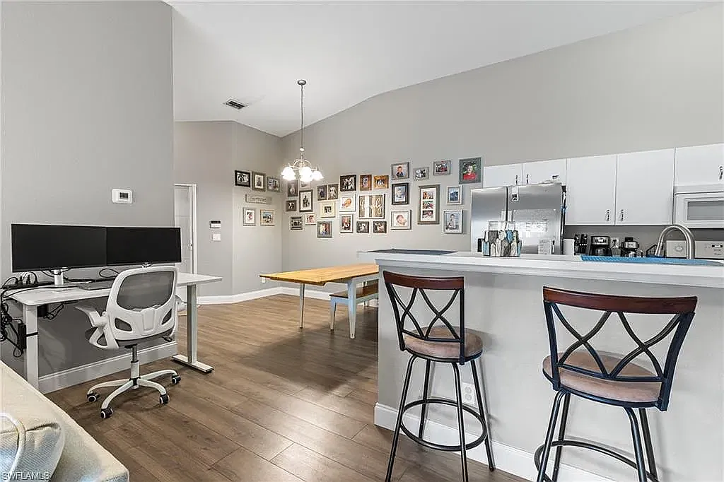 3 bed, 1260 sqft, $2,200 — Photo 3