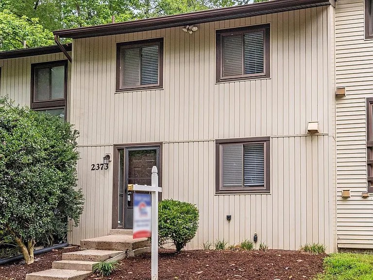 2373 Emerald Heights Ct — Photo 1