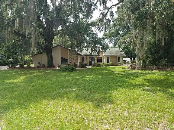 3rd image of 6166 W Pinedale Cir