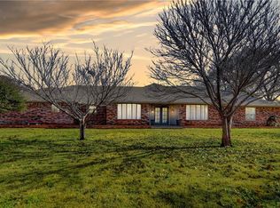 2401 Tall Oaks Trl, Edmond, OK 73025