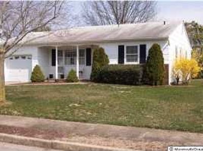9 Hatfield Rd, Toms River, NJ, 08757