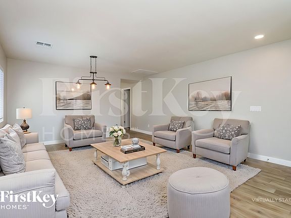 3rd image of 11623 W Fooks Dr