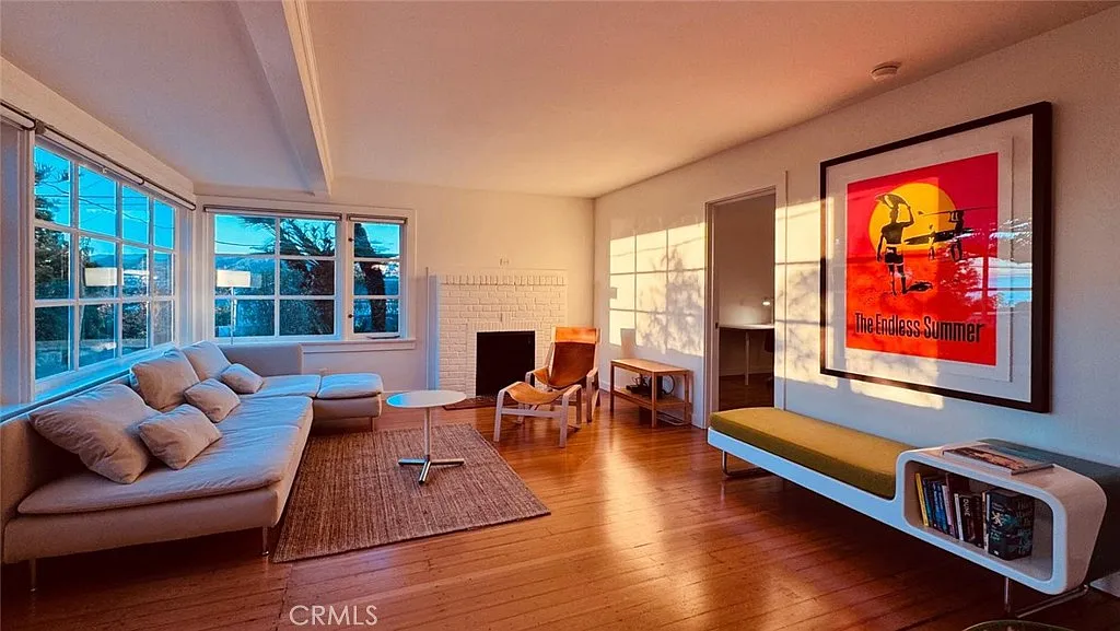 2 bed, 1092 sqft, $6,750 — Photo 3