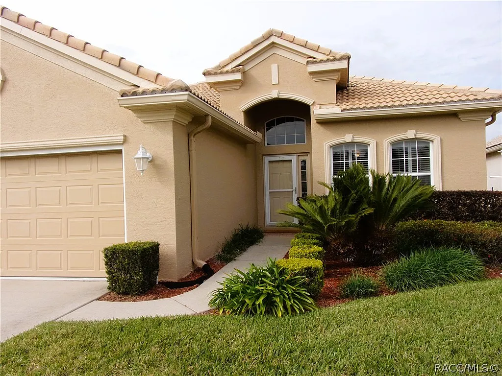 Building Photo - 877 W Silver Meadow Loop
